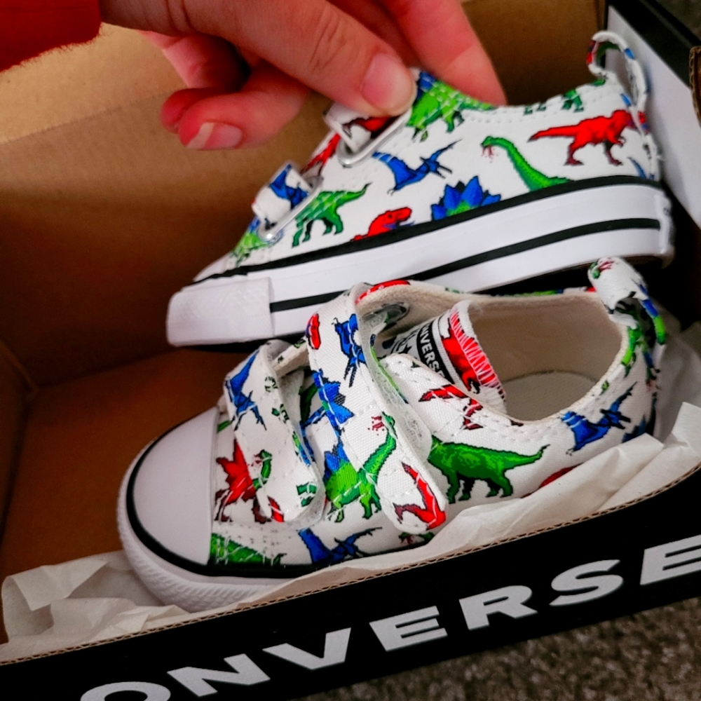 NEW* Baby Converse (Size 5)